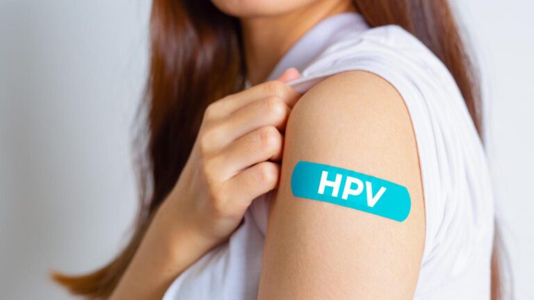 Virus du papillome : le vaccin anti-HPV est encore sous-utilisé en Italie, une infection sexuellement transmissible qui provoque diverses tumeurs