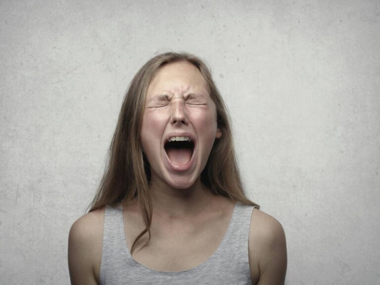 Calmer la colère n'est pas impossible : un test révèle ce qui suffit à l'éliminer