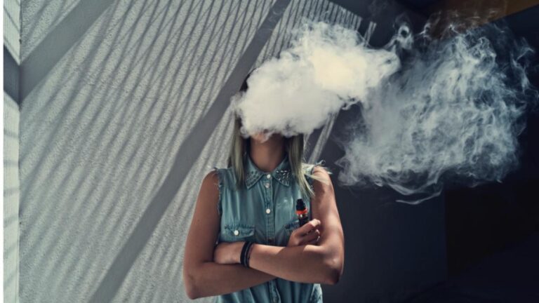 Les anciens fumeurs qui vapotent désormais (e-cigs ou tabac chauffé) pourraient être plus à risque de cancer du poumon