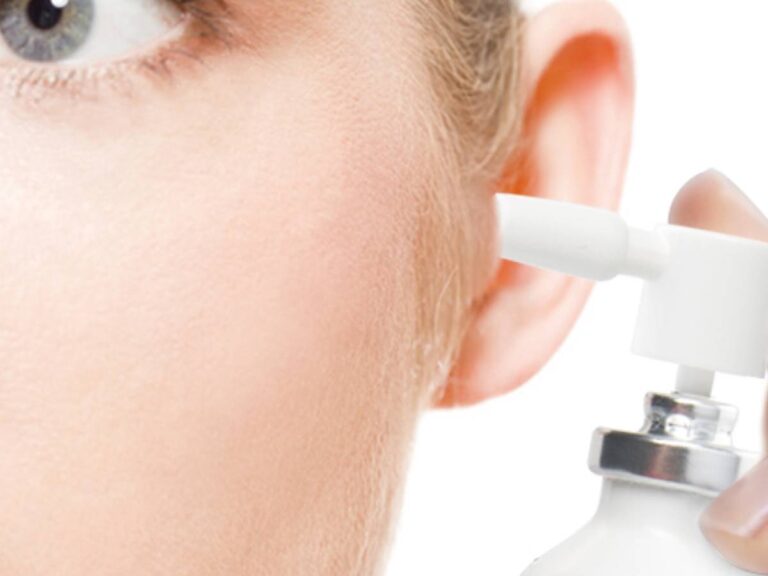 Nettoyage des oreilles : quand éviter les solutions salines ?  Voici les remèdes les plus sûrs