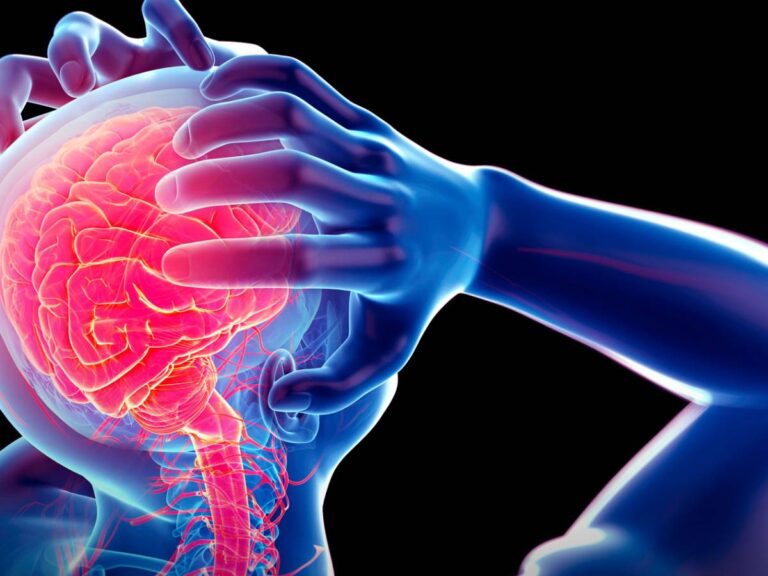 Les 5 symptômes qui signalent un accident vasculaire cérébral en cours : comment les reconnaître
